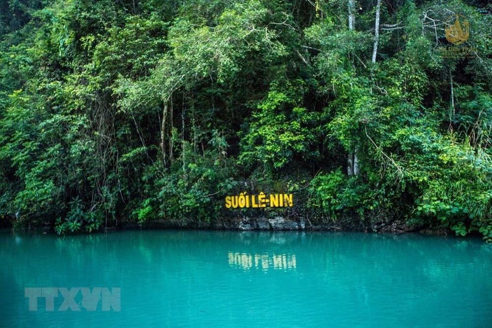 Cao Bang Camping Tour 3 Days – Discover Ban Gioc Waterfall, Nguom Ngao Cave & Angel Eye Mountain Adventure